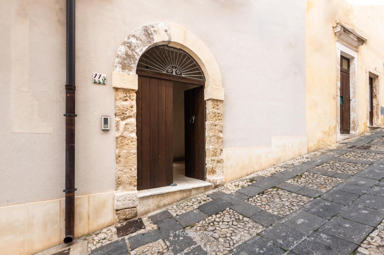 Antico Baglio Apartment Noto Bagian luar foto