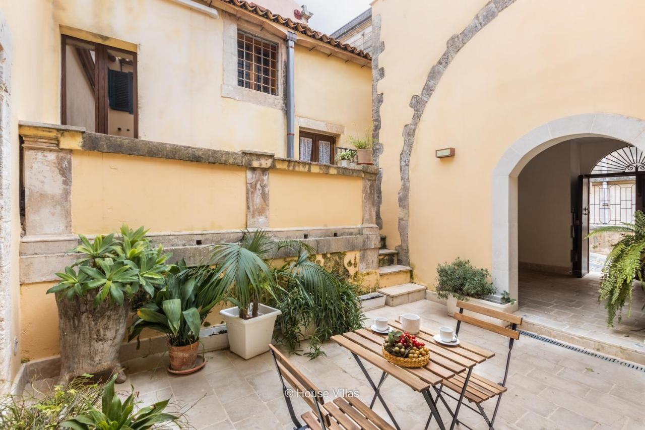 Antico Baglio Apartment Noto Bagian luar foto